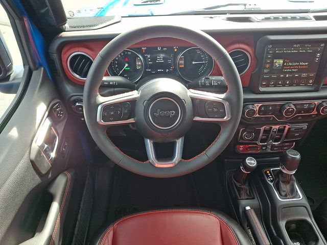 Used 2023 Jeep Wrangler Unlimited Rubicon 4xe AWD/4WD image 12