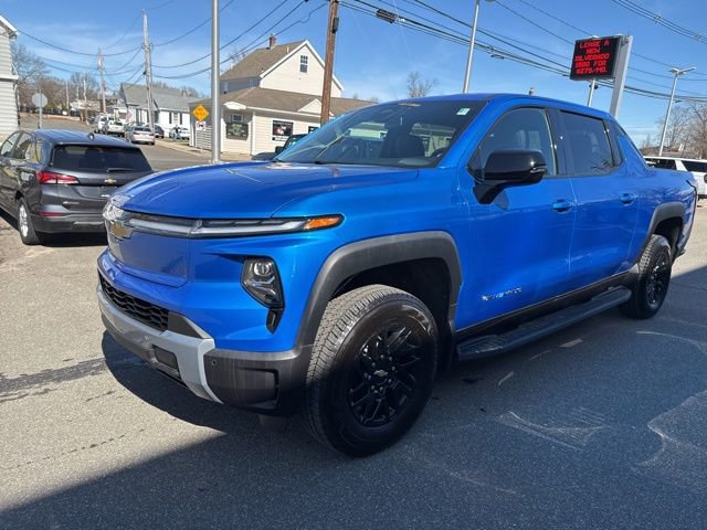 Used 2025 Chevrolet Silverado EV LT AWD/4WD image 6