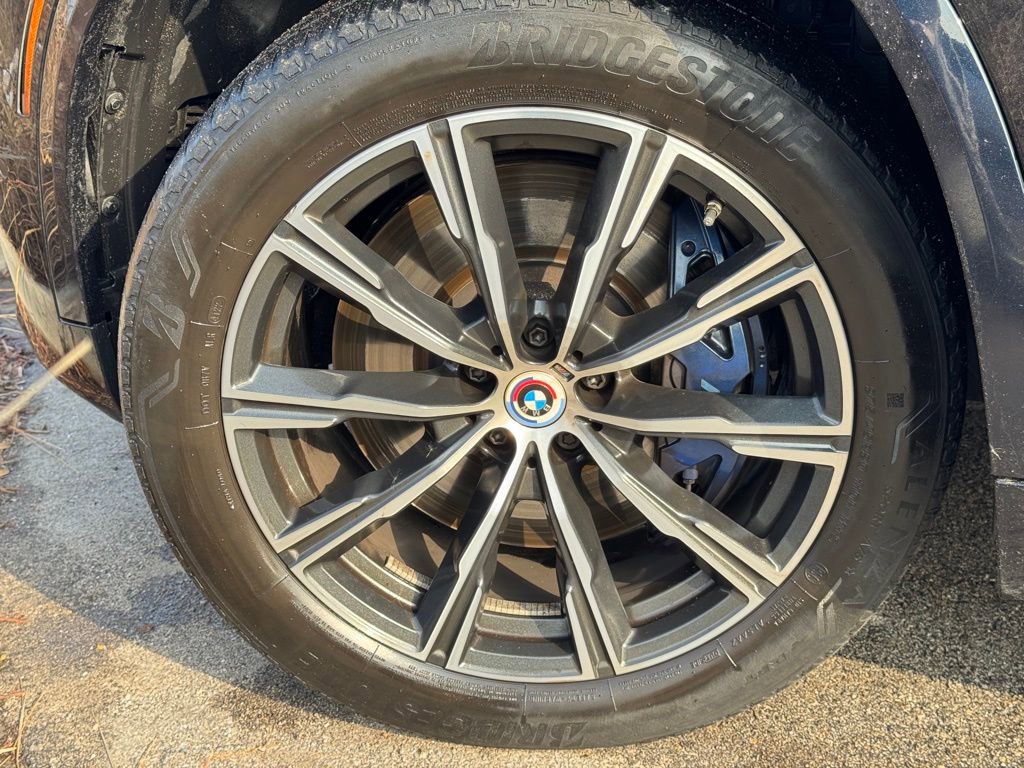 Used 2023 BMW X5 M50i w/ Executive Package image 7