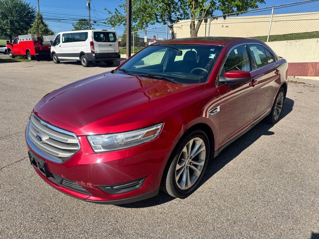 Used 2013 Ford Taurus SEL FWD image 1
