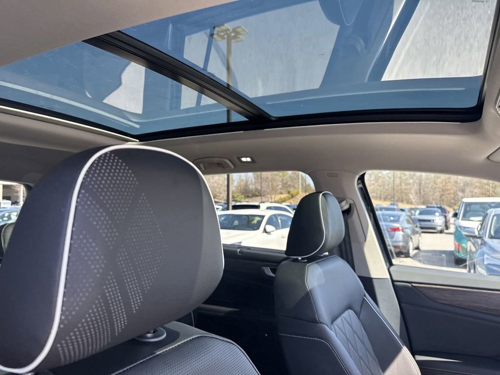 New 2025 Volkswagen Atlas SEL Premium R-Line image 24