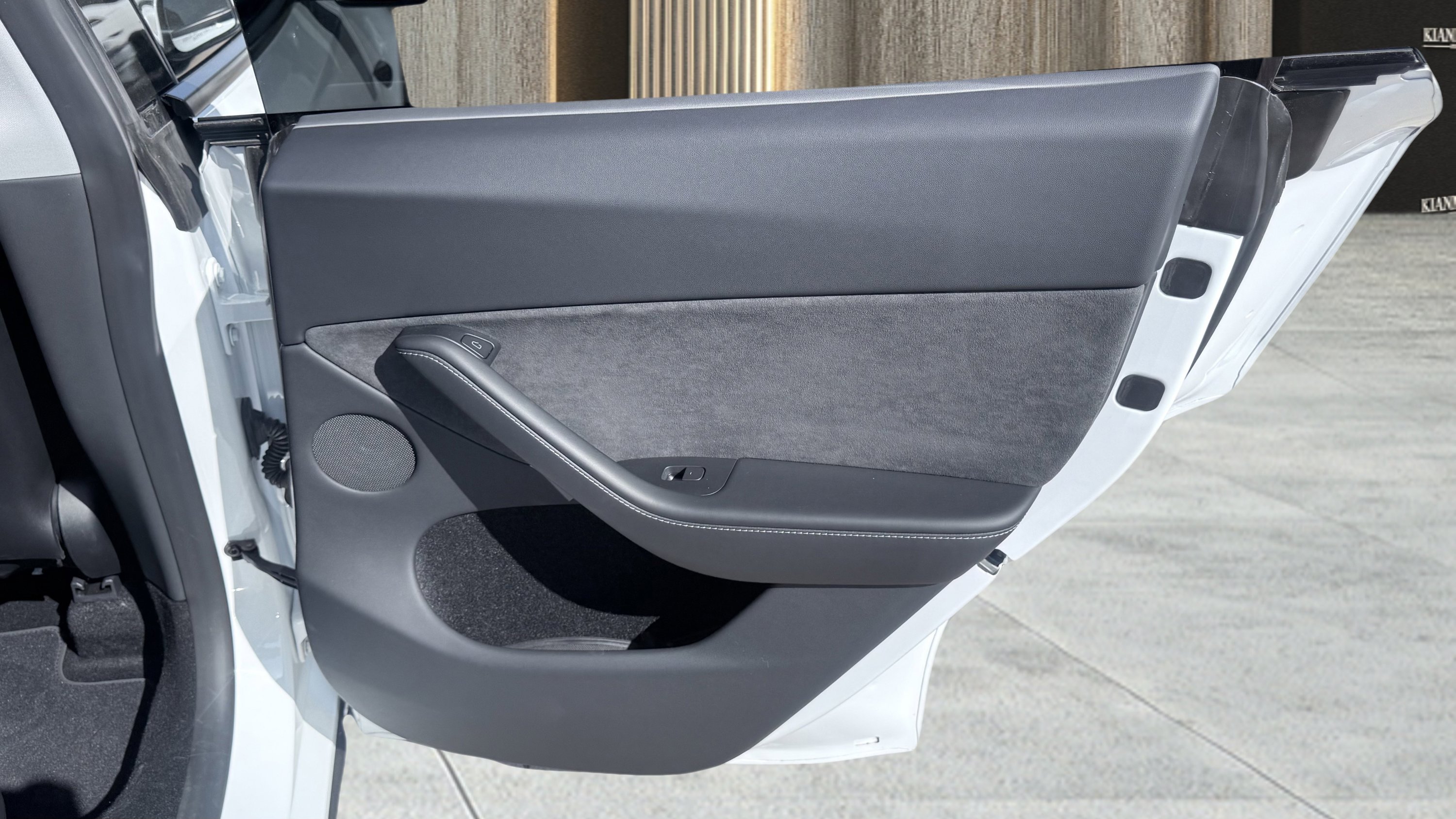 Used 2023 Tesla Model Y Long Range image 37