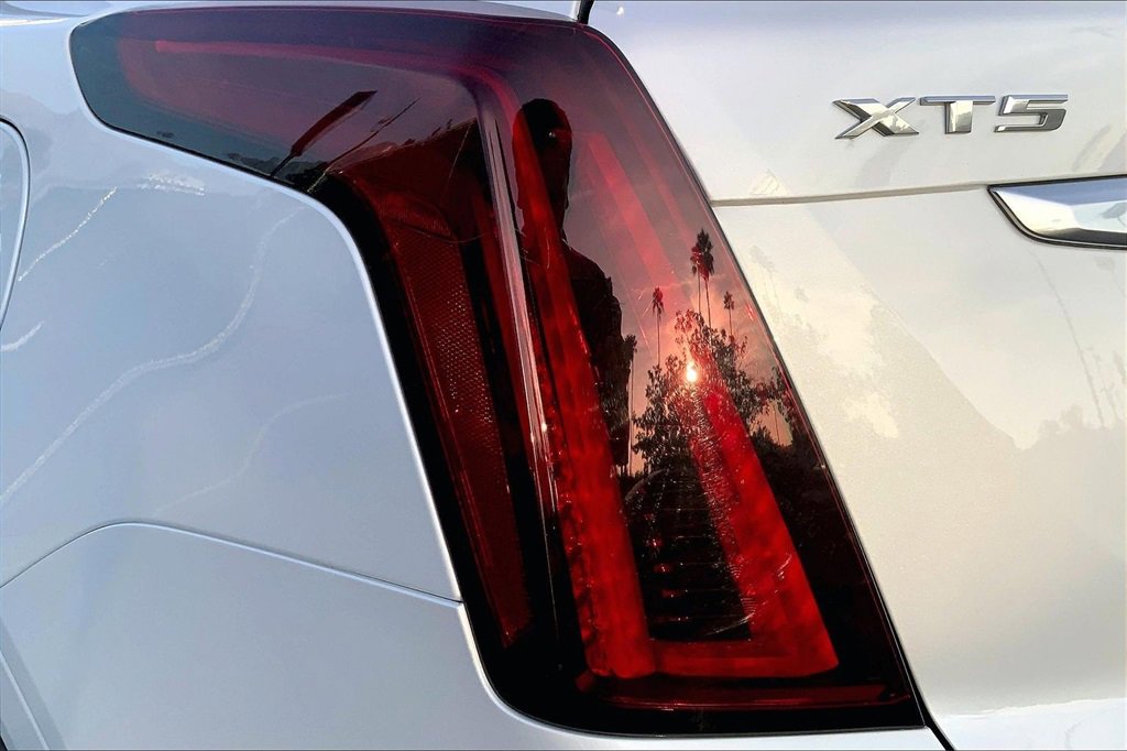 Certified 2024 Cadillac XT5 Premium Luxury image 27