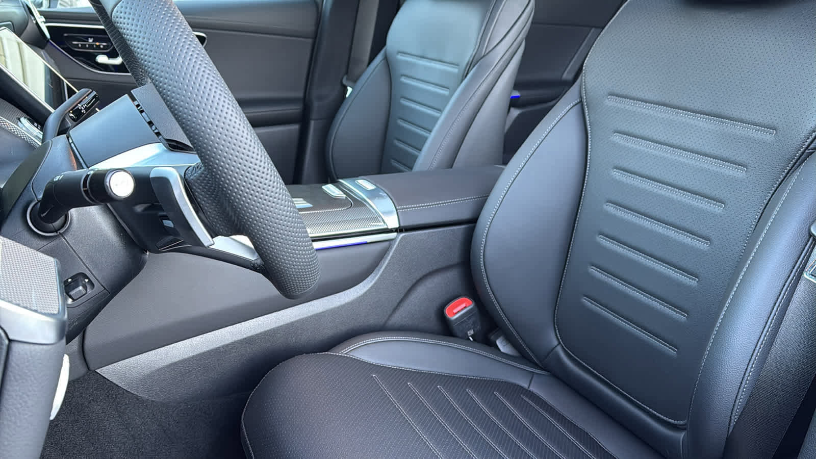 New 2026 Mercedes-Benz GLC 300 4MATIC image 27