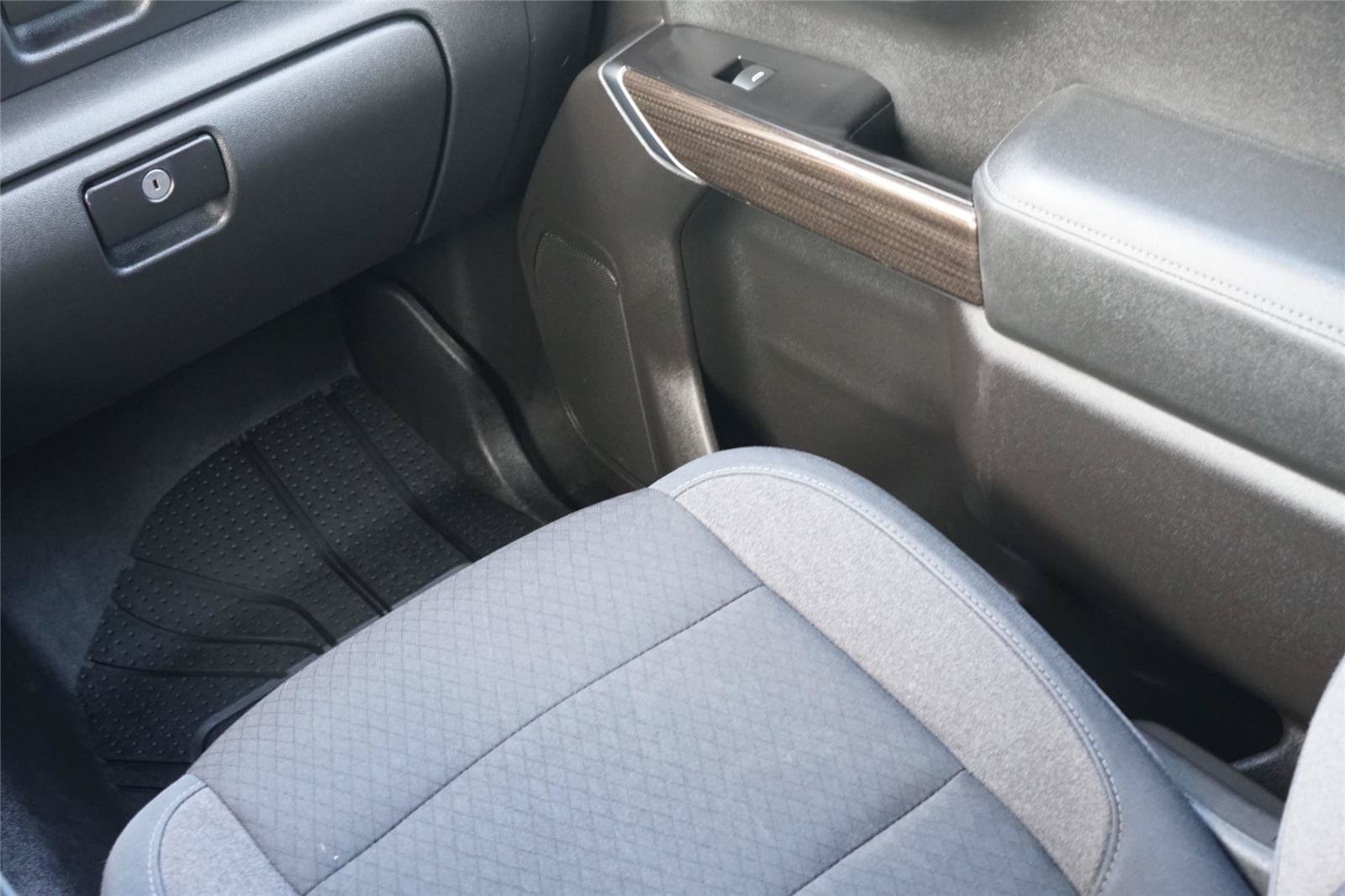 Used 2019 Chevrolet Silverado 1500 LT w/ All-Star Edition RWD image 26