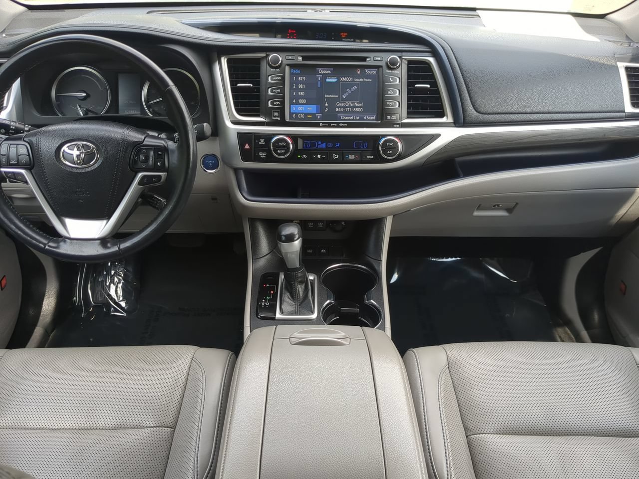 Used 2018 Toyota Highlander Limited Platinum AWD/4WD image 14