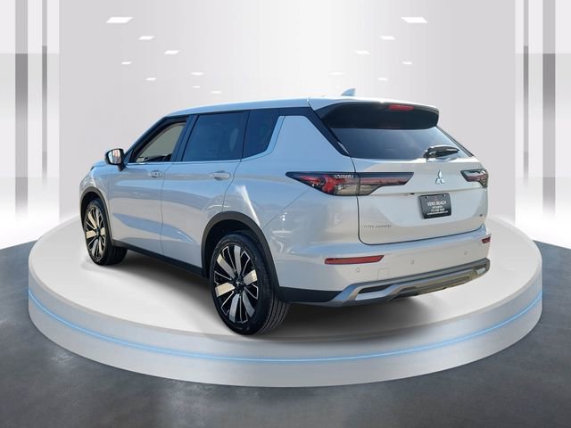 New 2026 Mitsubishi Outlander SE FWD image 4