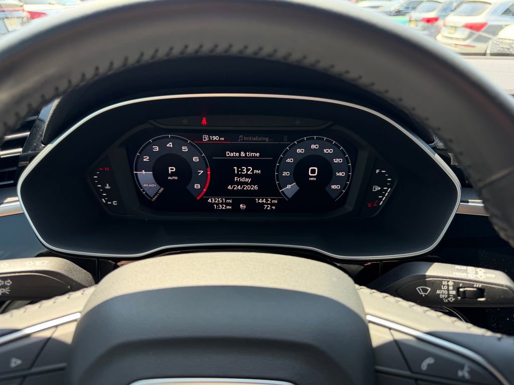 Used 2020 Audi Q3 2.0T Premium Plus AWD/4WD image 22