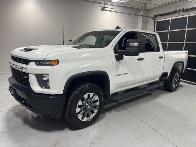 Used 2022 Chevrolet Silverado 2500 Custom w/ Custom Value Package image 3