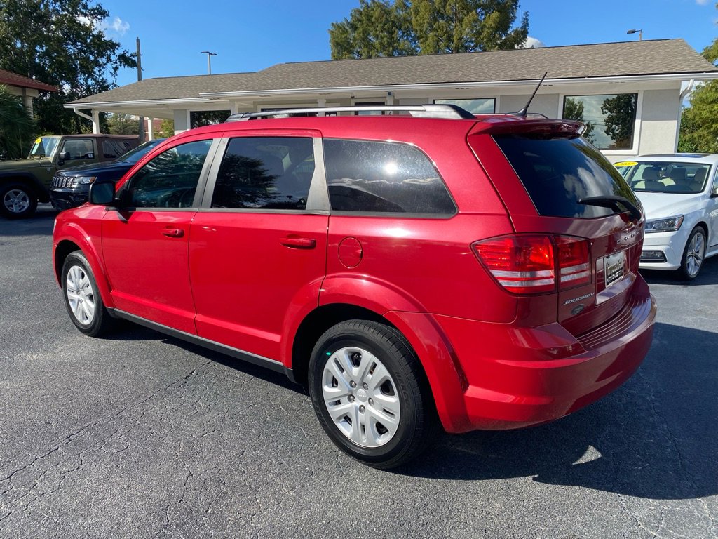 Used 2017 Dodge Journey SE FWD image 4