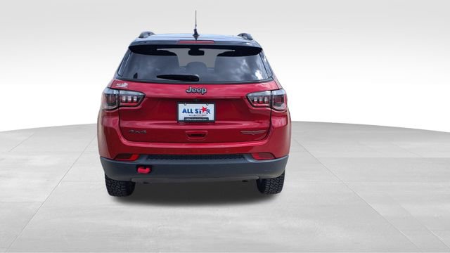 Used 2025 Jeep Compass Trailhawk image 8