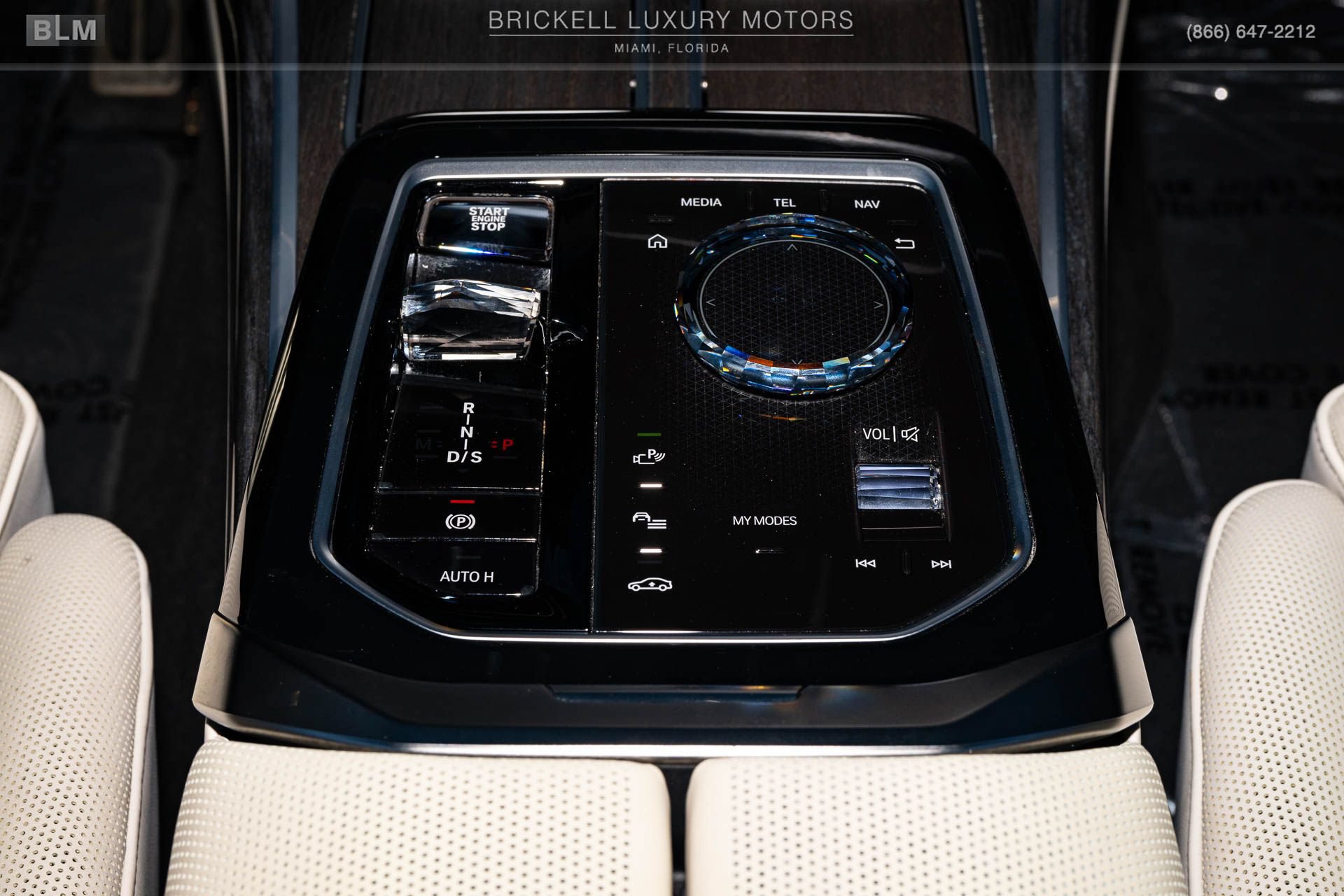 Used 2024 BMW 760i xDrive AWD/4WD image 28
