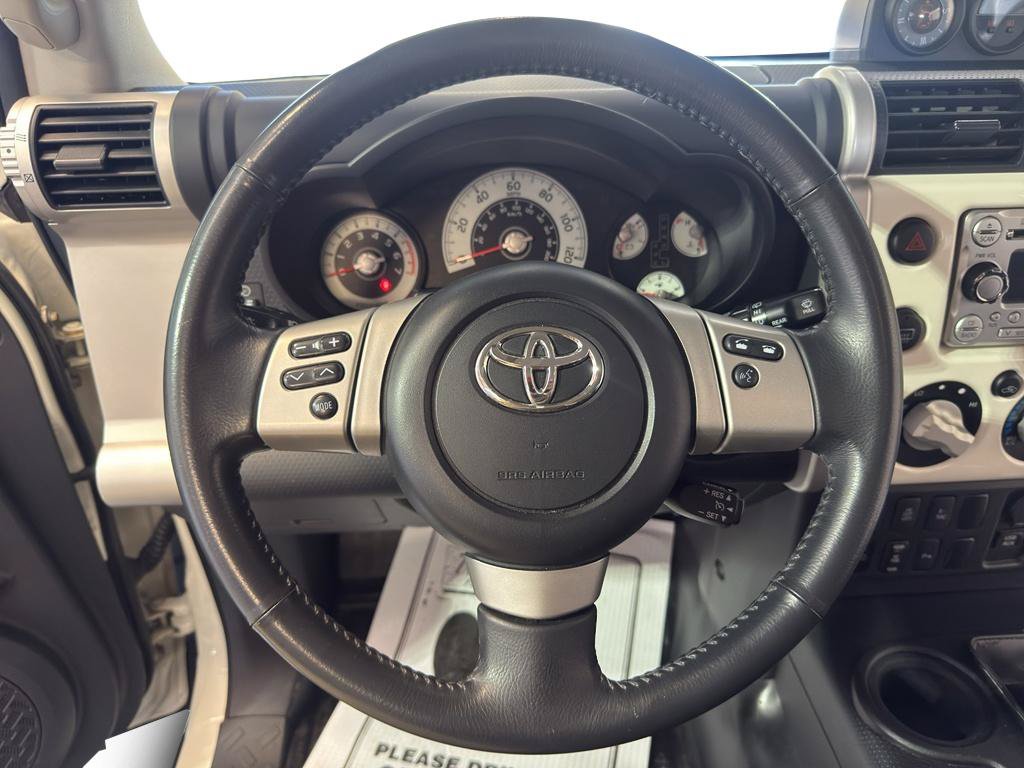 Used 2012 Toyota FJ Cruiser 4WD w/ Upgrade Pkg image 17