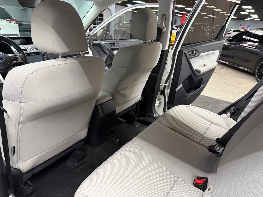 Used 2018 Subaru Forester 2.5i AWD/4WD image 39