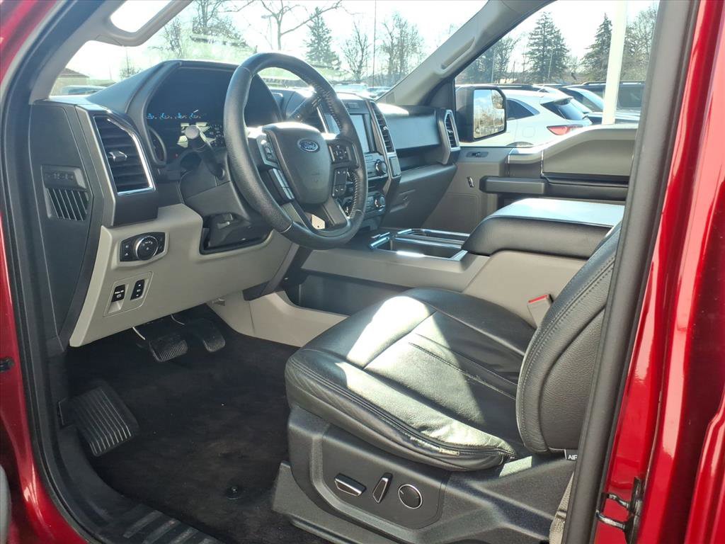 Used 2016 Ford F150 XLT w/ Equipment Group 302A Luxury image 12