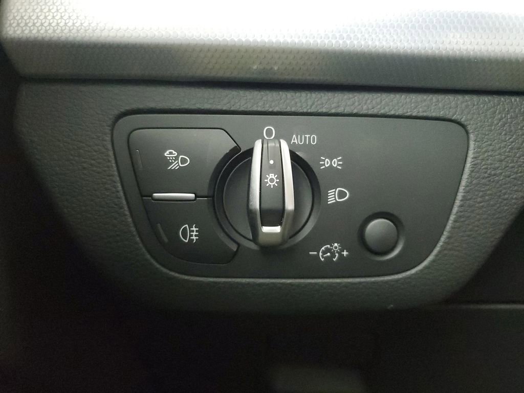 Used 2024 Audi Q5 2.0T Premium Plus w/ Premium Plus Package image 35