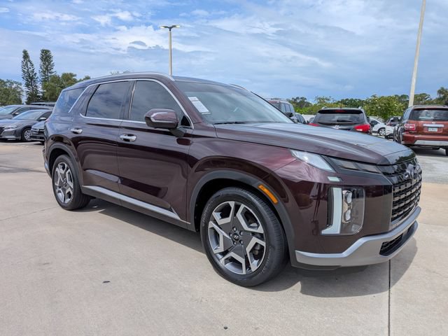 Used 2025 Hyundai Palisade Limited FWD image 2