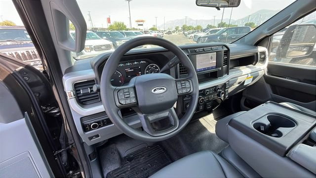 New 2024 Ford F350 XL w/ 360-Degree Camera Package RWD image 30