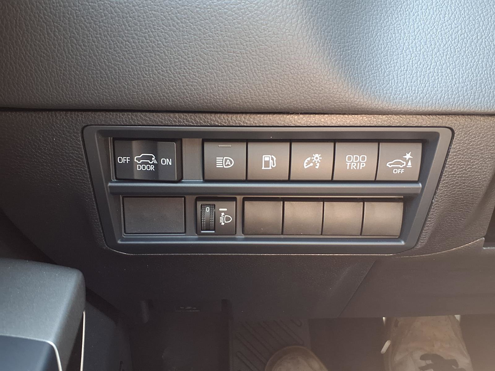 New 2026 Toyota Sequoia SR5 w/ TRD Off-Road Package AWD/4WD image 15