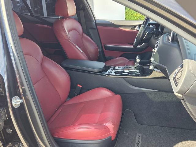Used 2020 Kia Stinger GT-Line w/ Sun & Sound Package AWD/4WD image 15