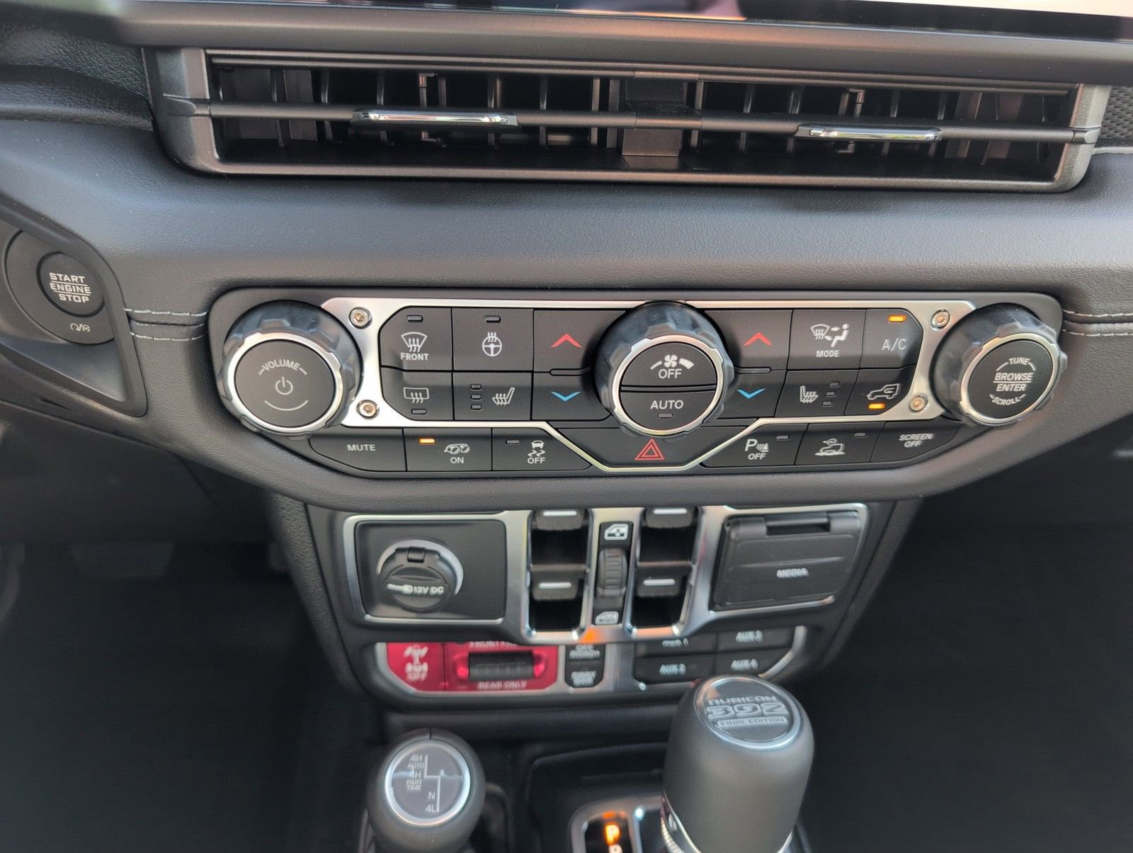 New 2025 Jeep Wrangler Unlimited Rubicon 392 image 18