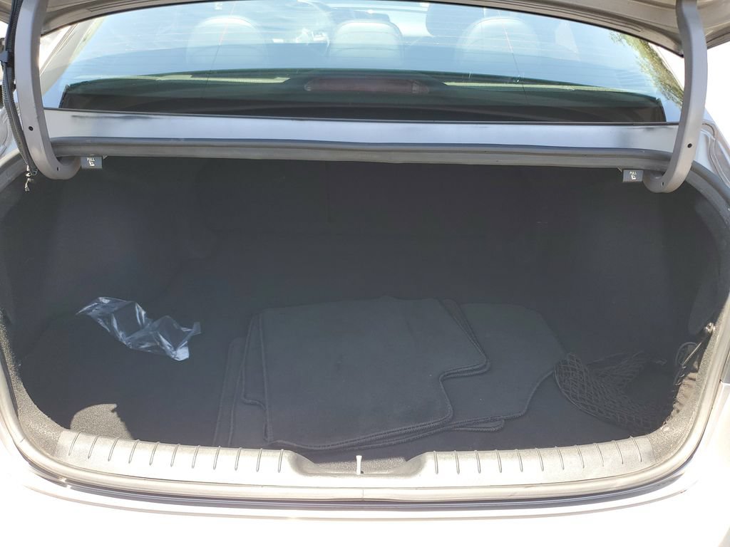 Used 2022 Hyundai Elantra Limited w/ Cargo Package FWD image 10