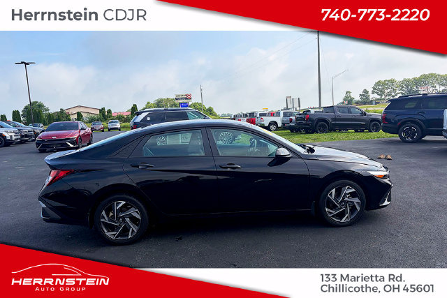 Used 2025 Hyundai Elantra Sport FWD image 20