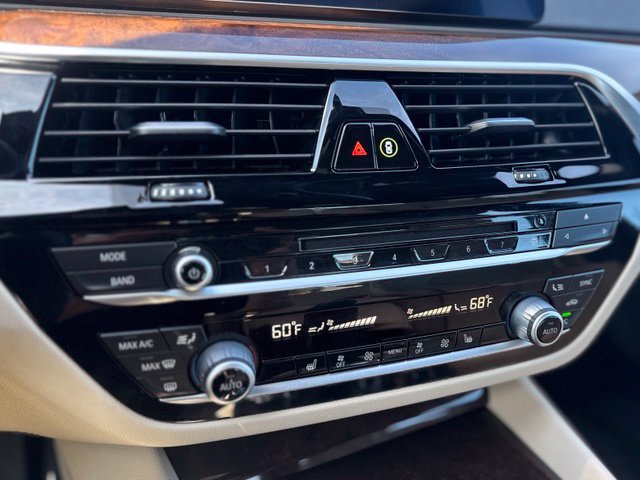 Used 2019 BMW 530i xDrive AWD/4WD image 27
