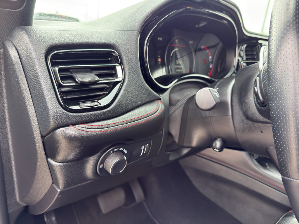 Used 2025 Dodge Durango GT AWD/4WD image 14