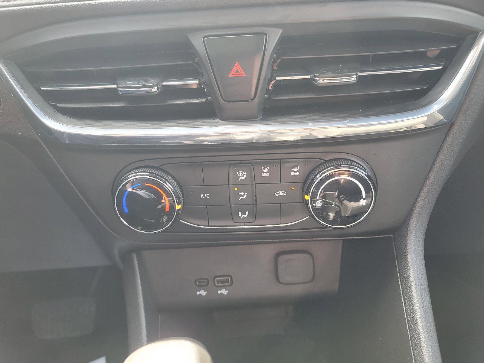Used 2025 Buick Encore GX Preferred FWD image 30