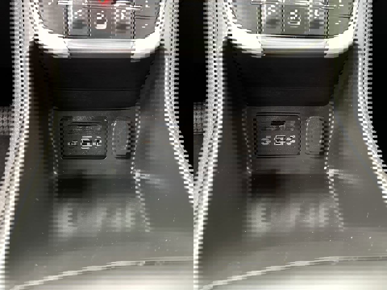 Certified 2024 GMC Terrain SLT image 23