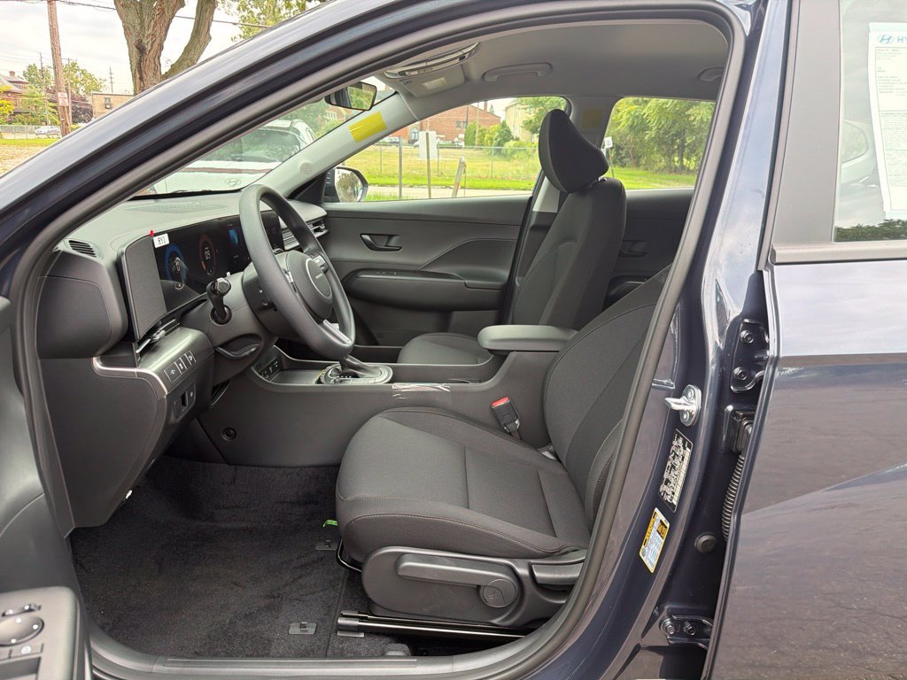 New 2027 Hyundai Kona SE AWD/4WD image 13