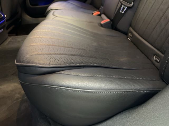 Used 2022 Mercedes-Benz S 500 4MATIC w/ AMG Line Package image 43