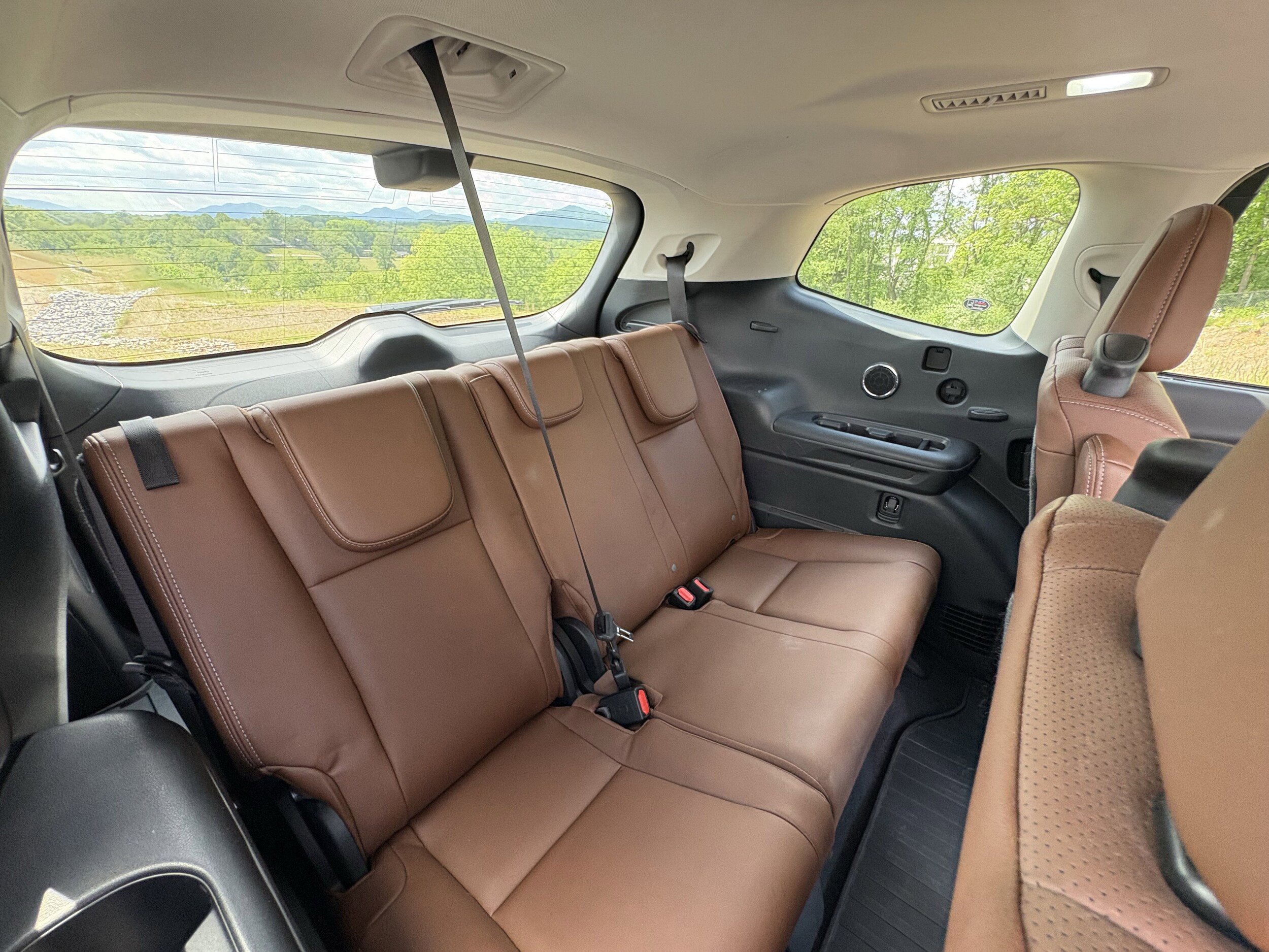Used 2022 Subaru Ascent Touring w/ Popular Package #2A AWD/4WD image 31