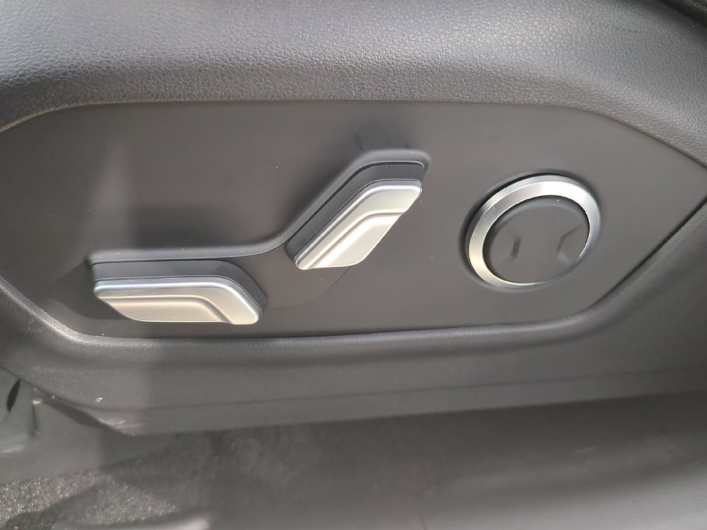 New 2027 Hyundai Santa Fe XRT AWD/4WD image 24