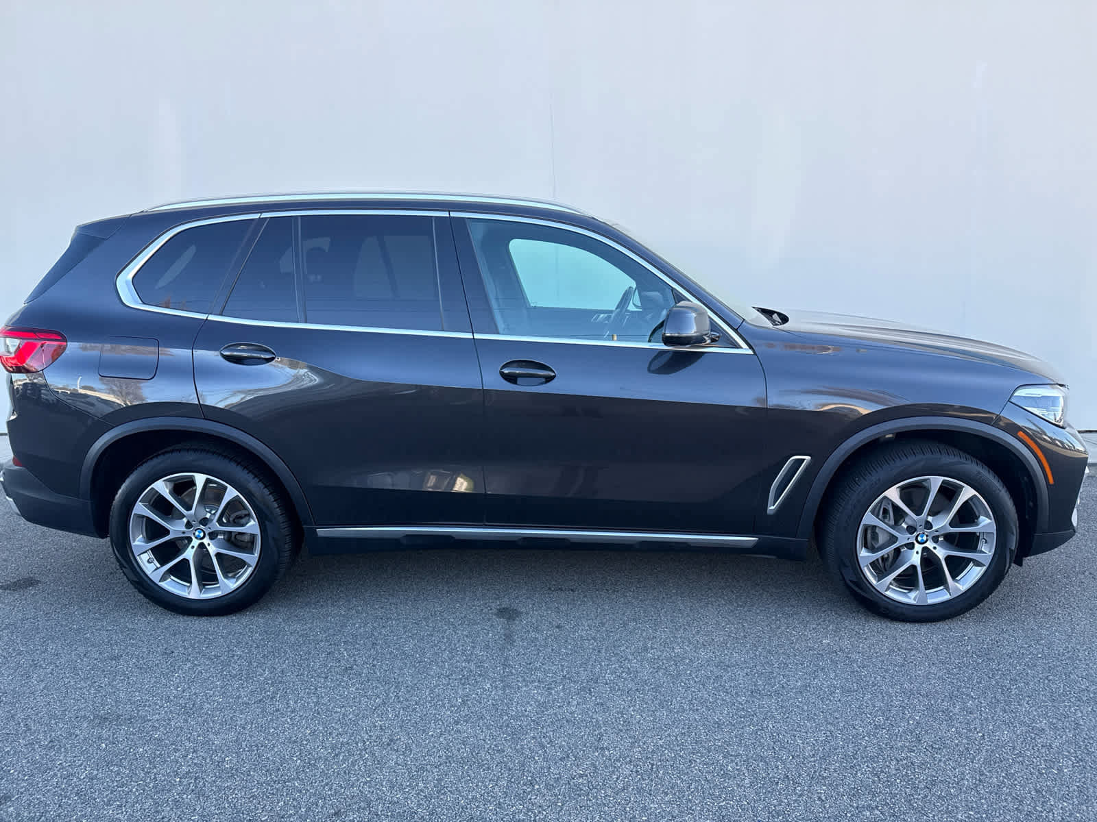 Used 2019 BMW X5 xDrive50i w/ Off-Road Package image 5