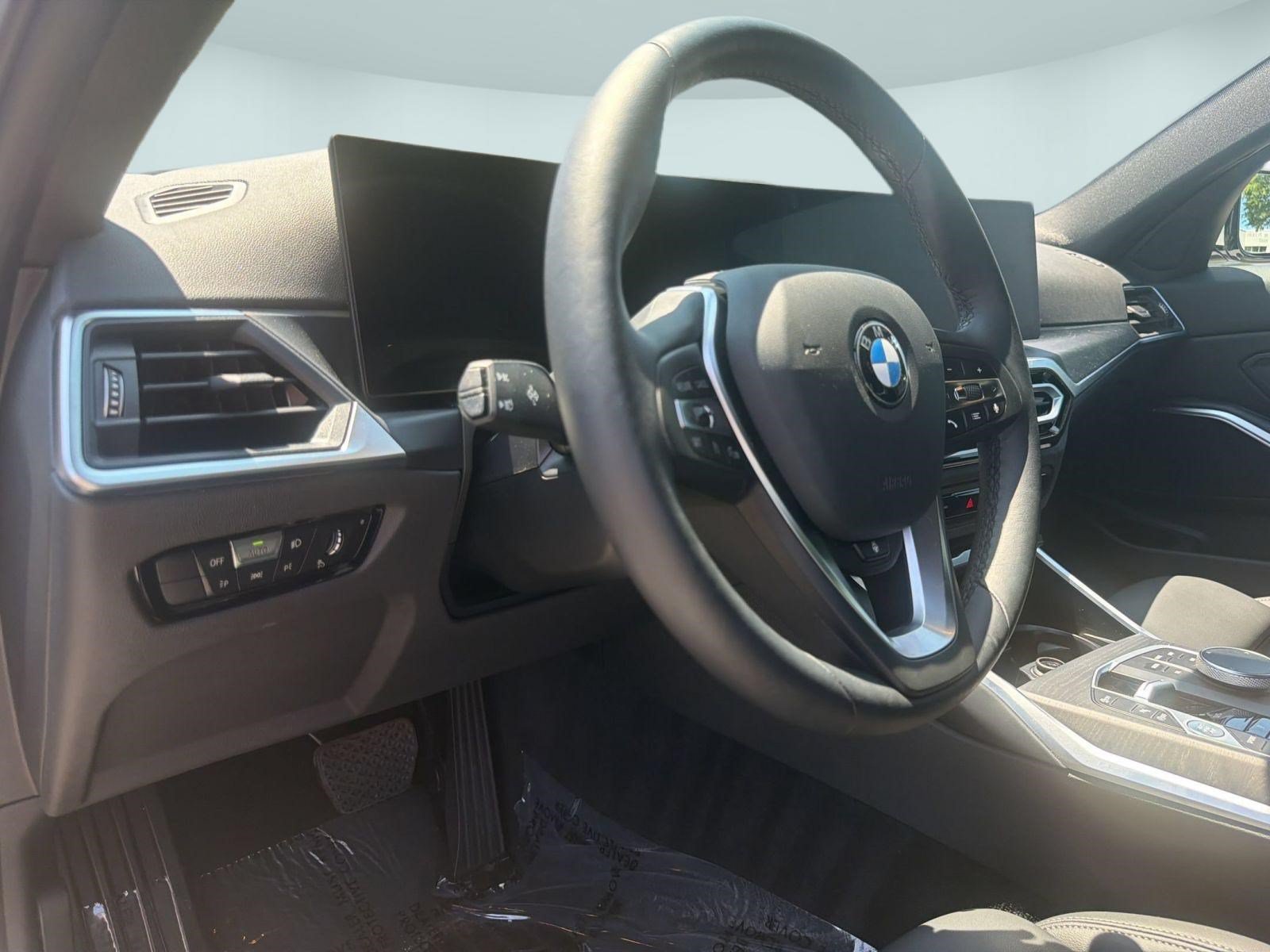 Used 2023 BMW 330i Sedan w/ Driving Assistance Package RWD image 4