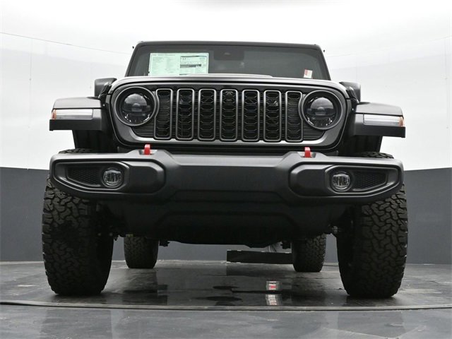 Used 2024 Jeep Wrangler Unlimited Rubicon w/ Technology Group image 41