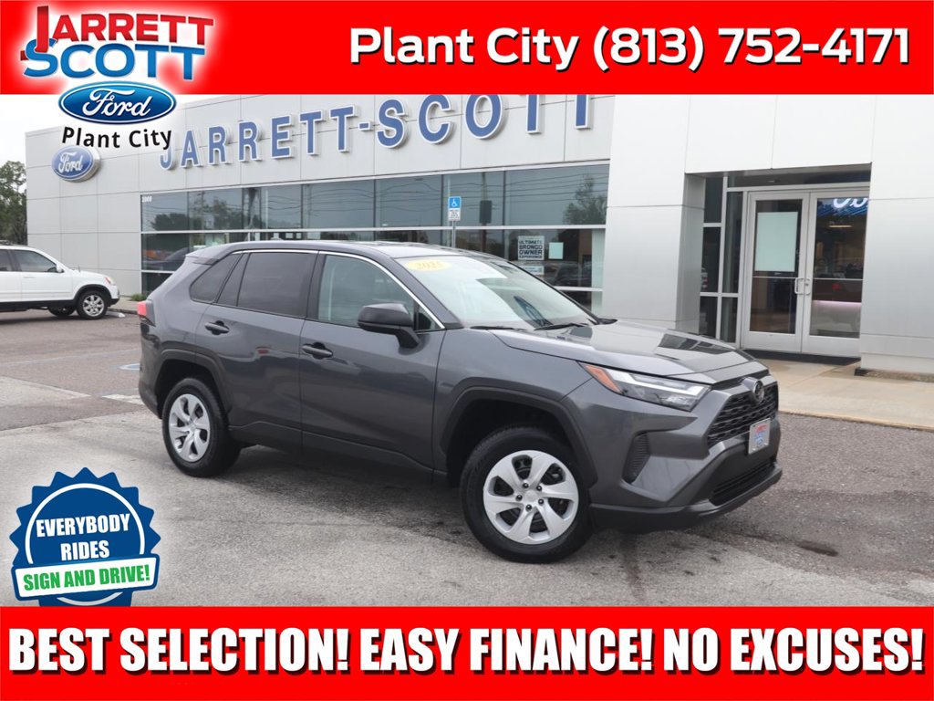 Used 2025 Toyota RAV4 LE FWD image 1