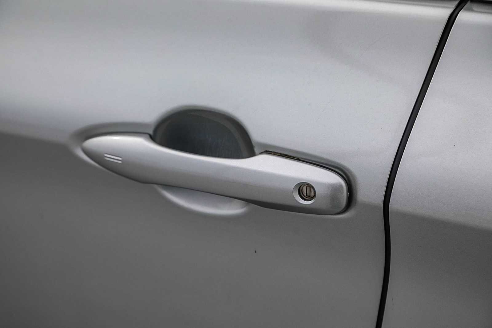 Certified 2020 Toyota Avalon Limited image 21