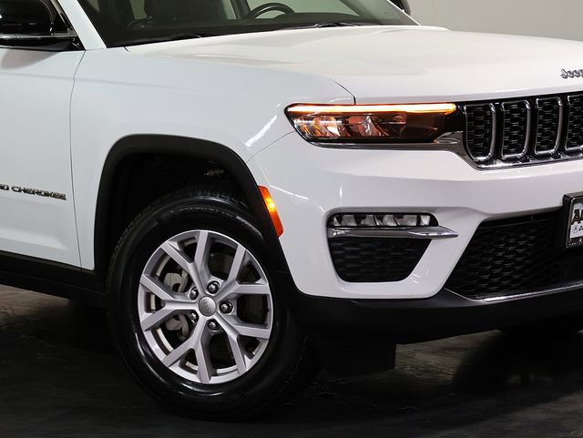 Used 2022 Jeep Grand Cherokee Limited AWD/4WD image 8