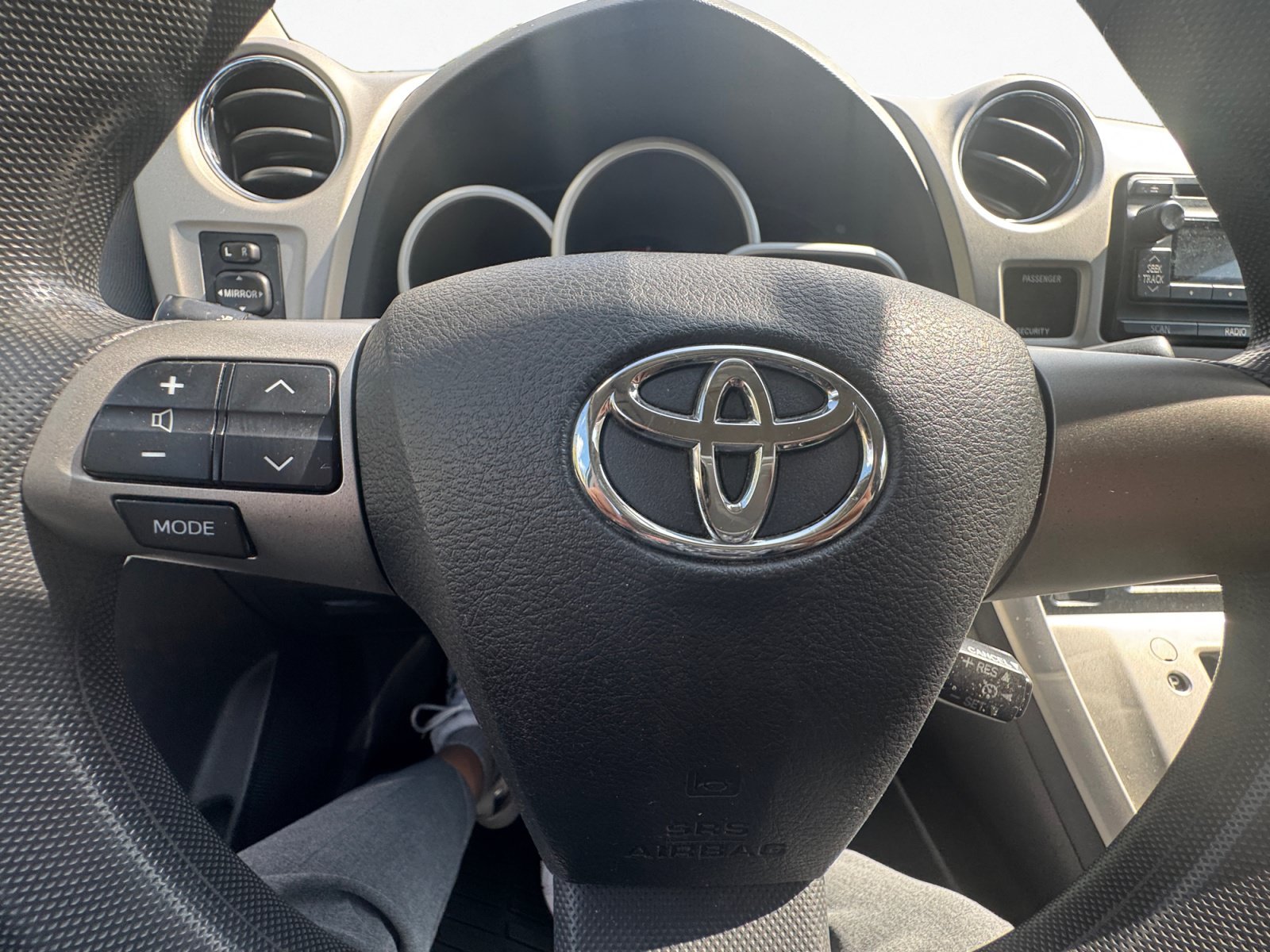 Used 2013 Toyota Matrix L FWD image 14