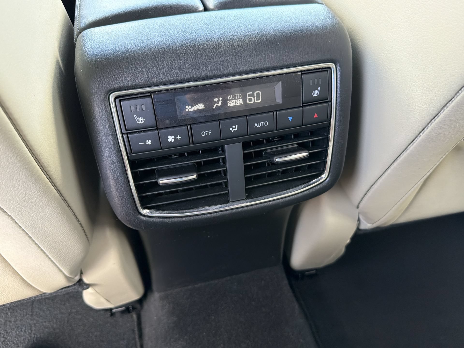 Used 2018 MAZDA CX-9 Grand Touring FWD image 17