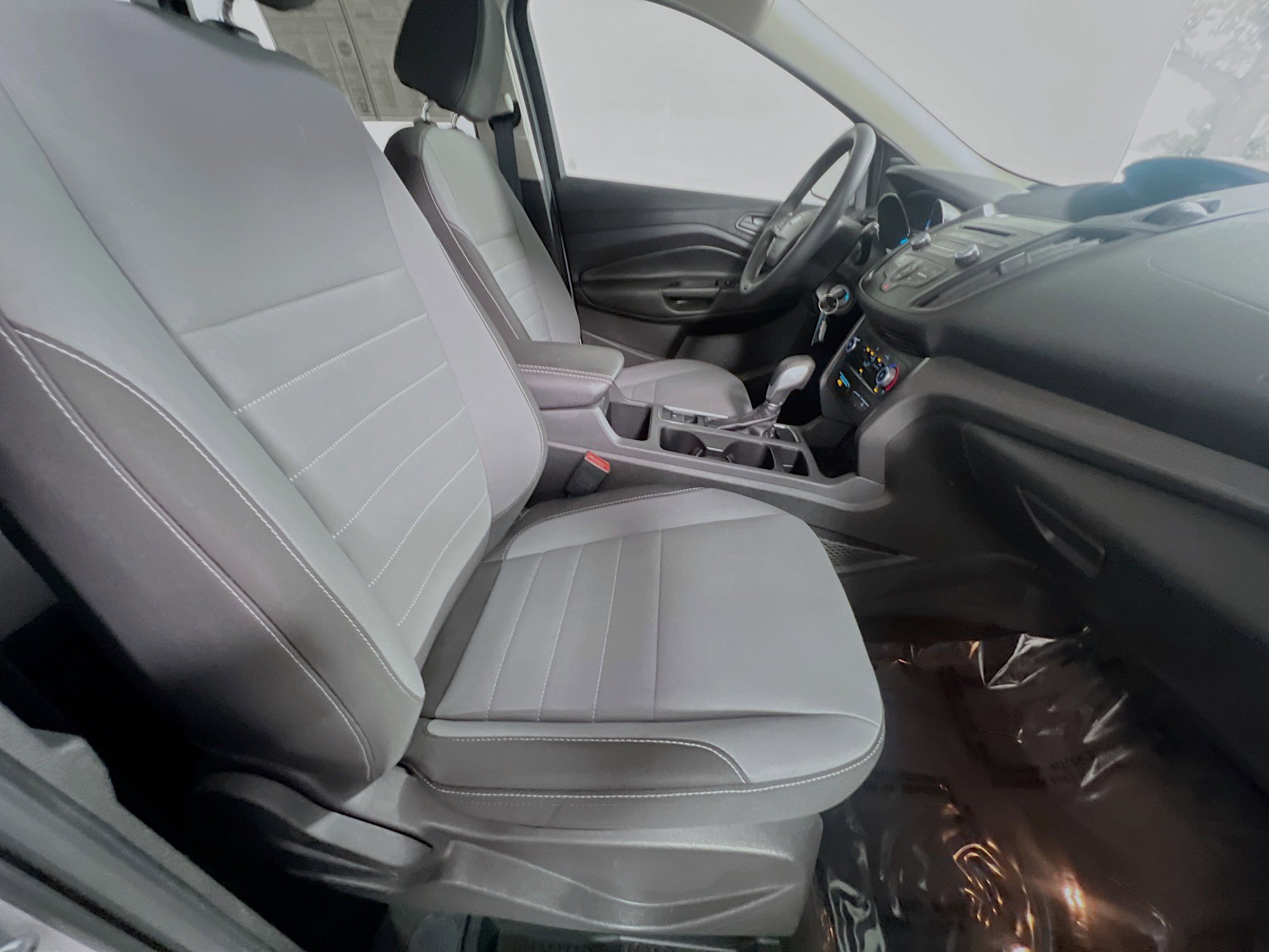 Used 2017 Ford Escape S image 30