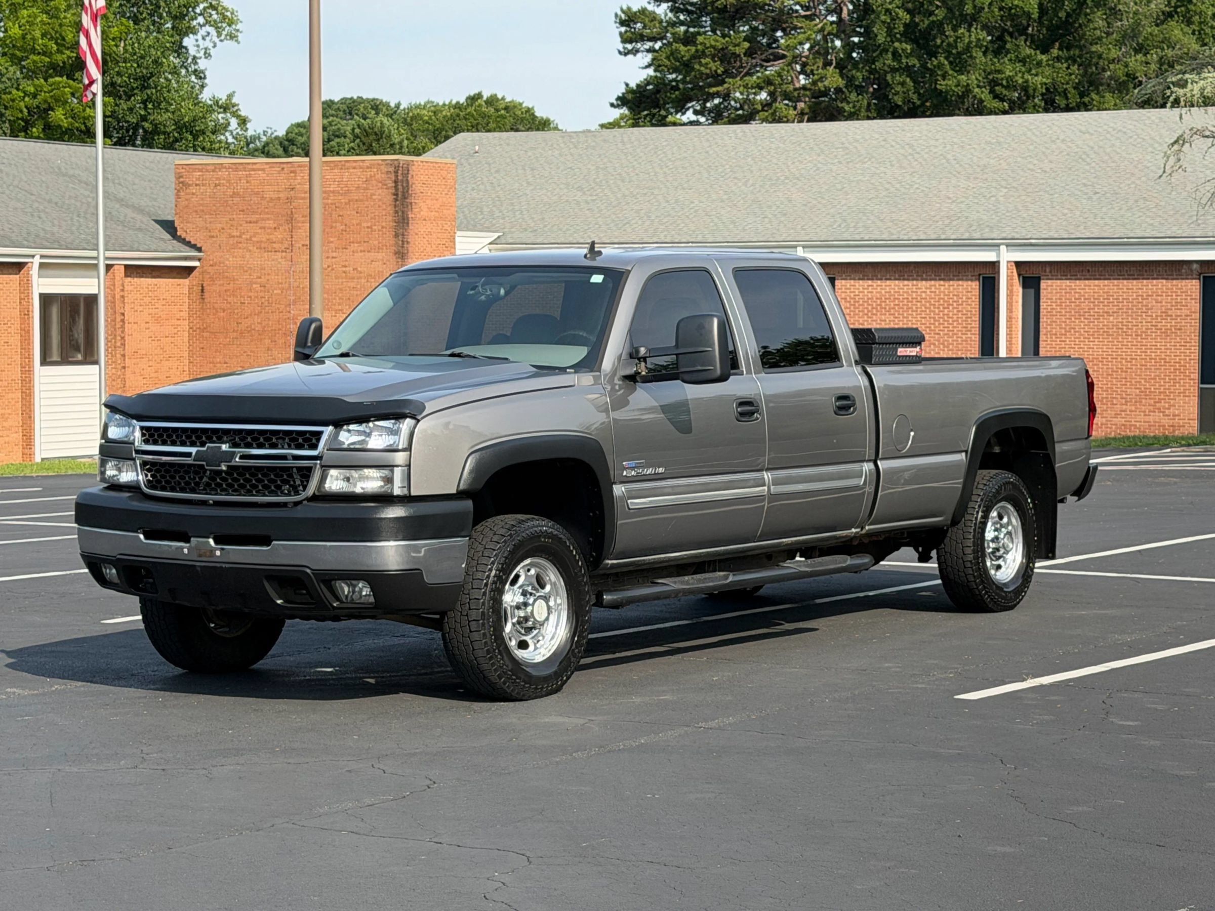 Used 2006 Chevrolet Silverado 2500 LT w/ Heavy-Duty Power Package