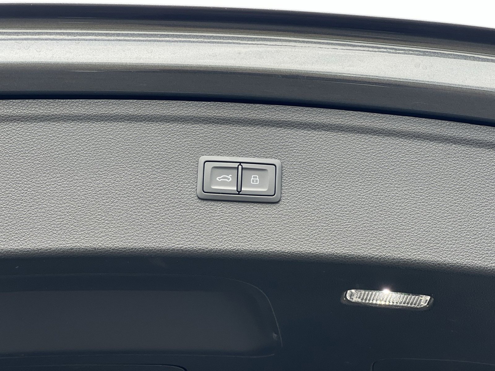 Used 2023 Audi Q5 2.0T Premium w/ Convenience Package AWD/4WD image 29