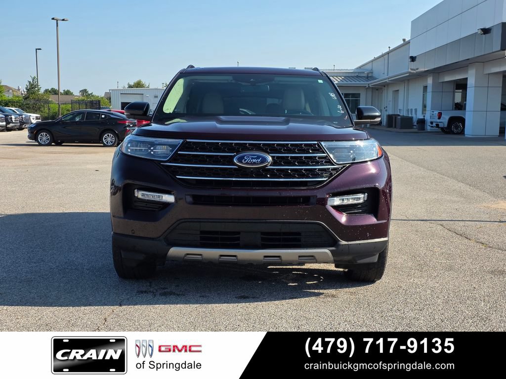 Used 2023 Ford Explorer XLT w/ Equipment Group 202A AWD/4WD image 2