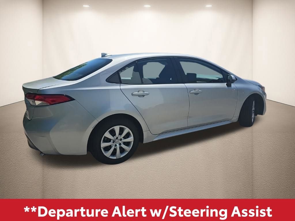 Used 2025 Toyota Corolla LE image 5