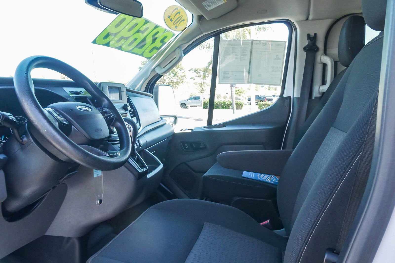 Used 2022 Ford Transit 350 XL image 18