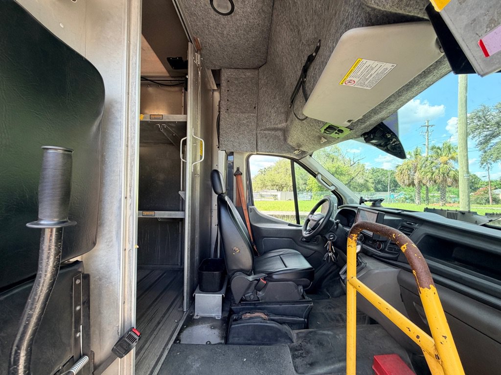 Used 2021 Ford Transit 350 DRW RWD image 17